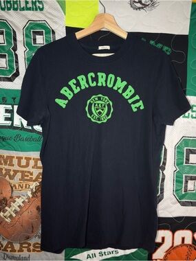 Vintage single stitch Abercrombie&Fitch Navy Green Logo Graphic Tee Men’s Large